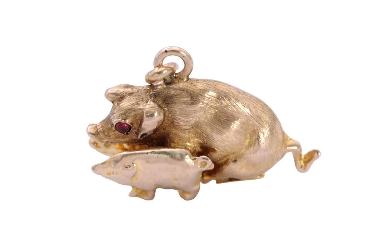 Antique Edwardian 15ct Gold Pig & Piglet Charm with Ruby Eyes — view 15