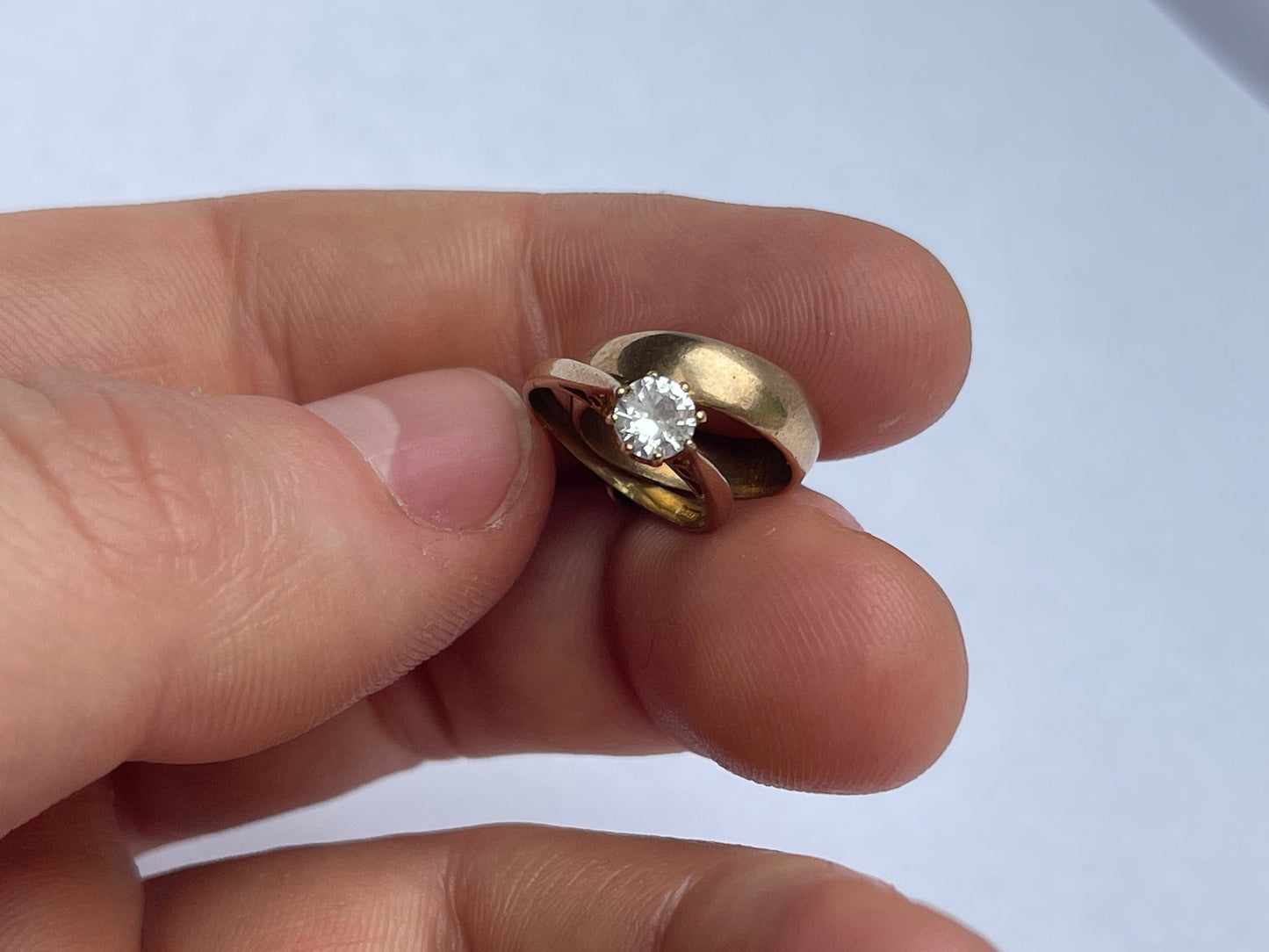 Vintage-9ct-Gold-Wedding-&-Engagement-Ring-Charm