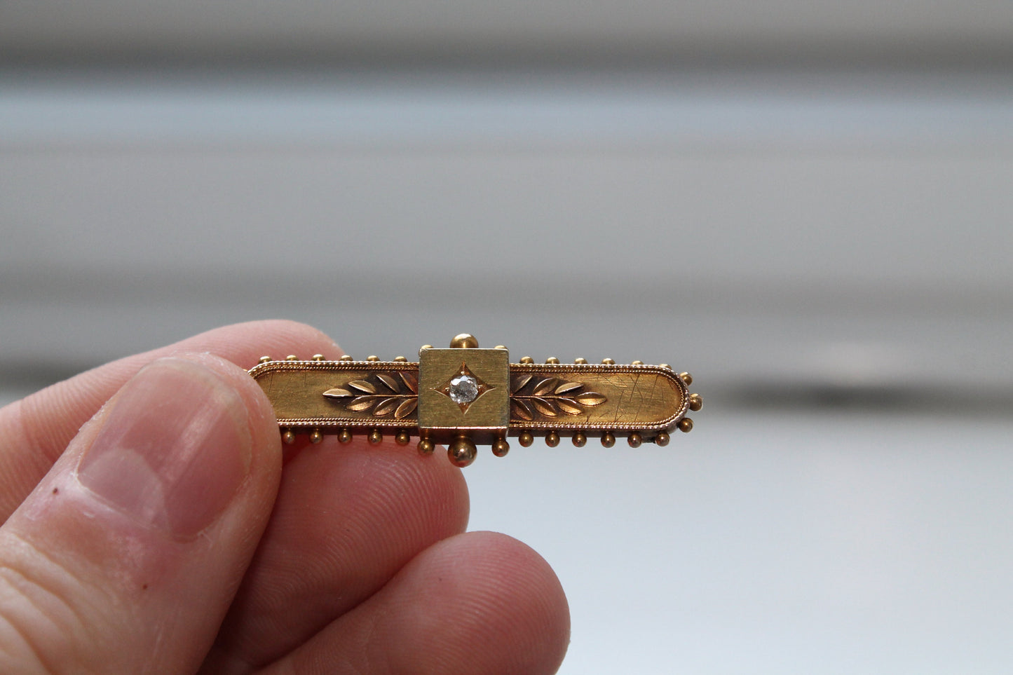 Victorian 15ct Gold and Diamond Bar Brooch