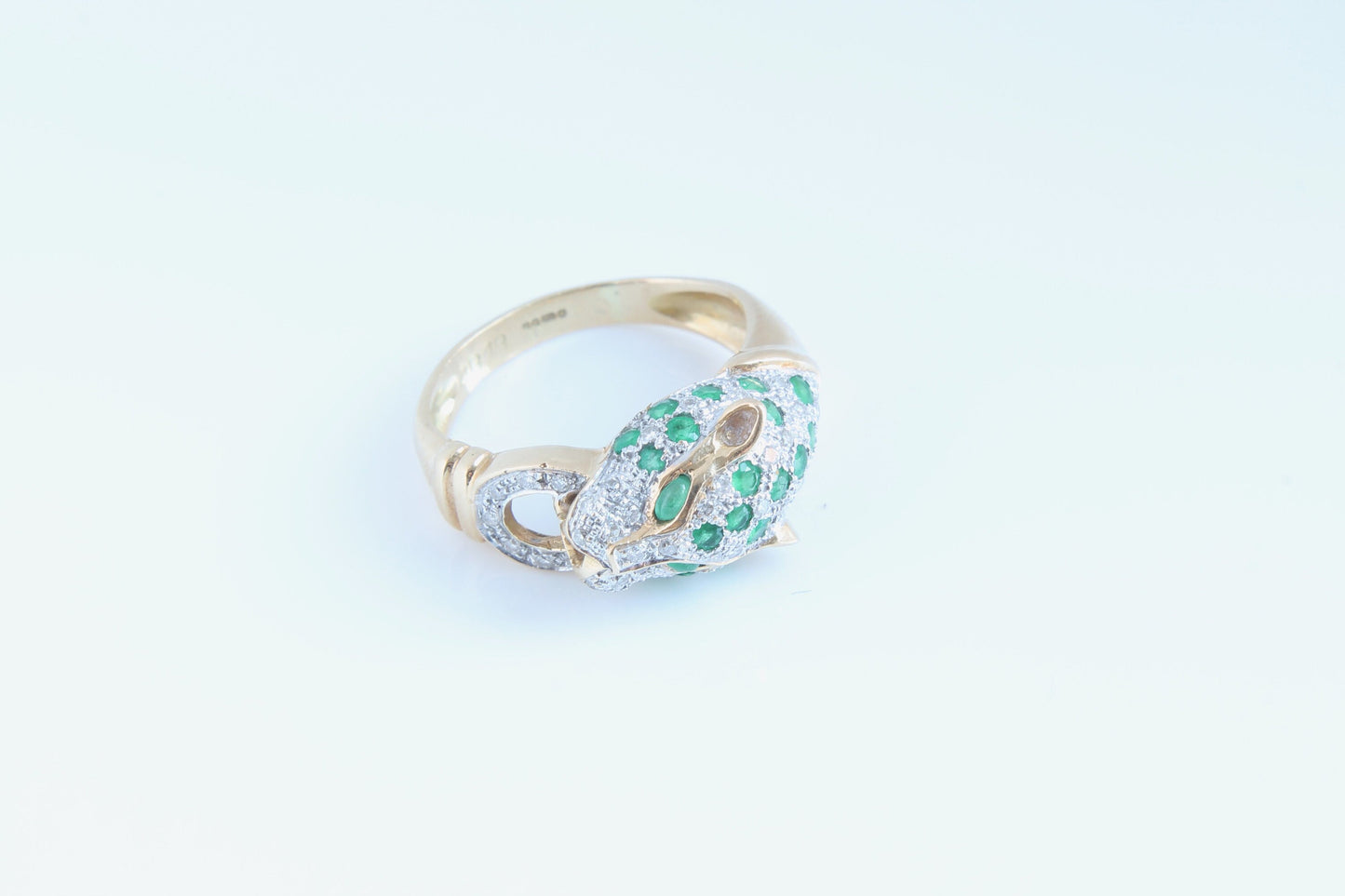 18ct Gold Diamond and Emerald Panther Ring