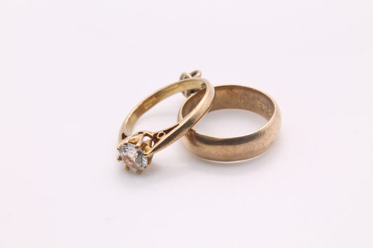 Vintage 9ct Gold Wedding & Engagement Ring Charm