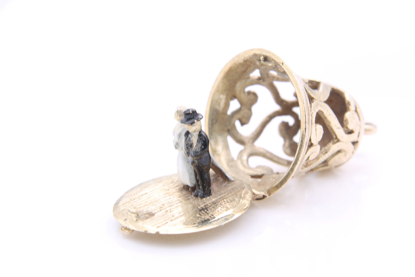 Vintage-9ct-Gold-Wedding-Bell-Opening-Charm