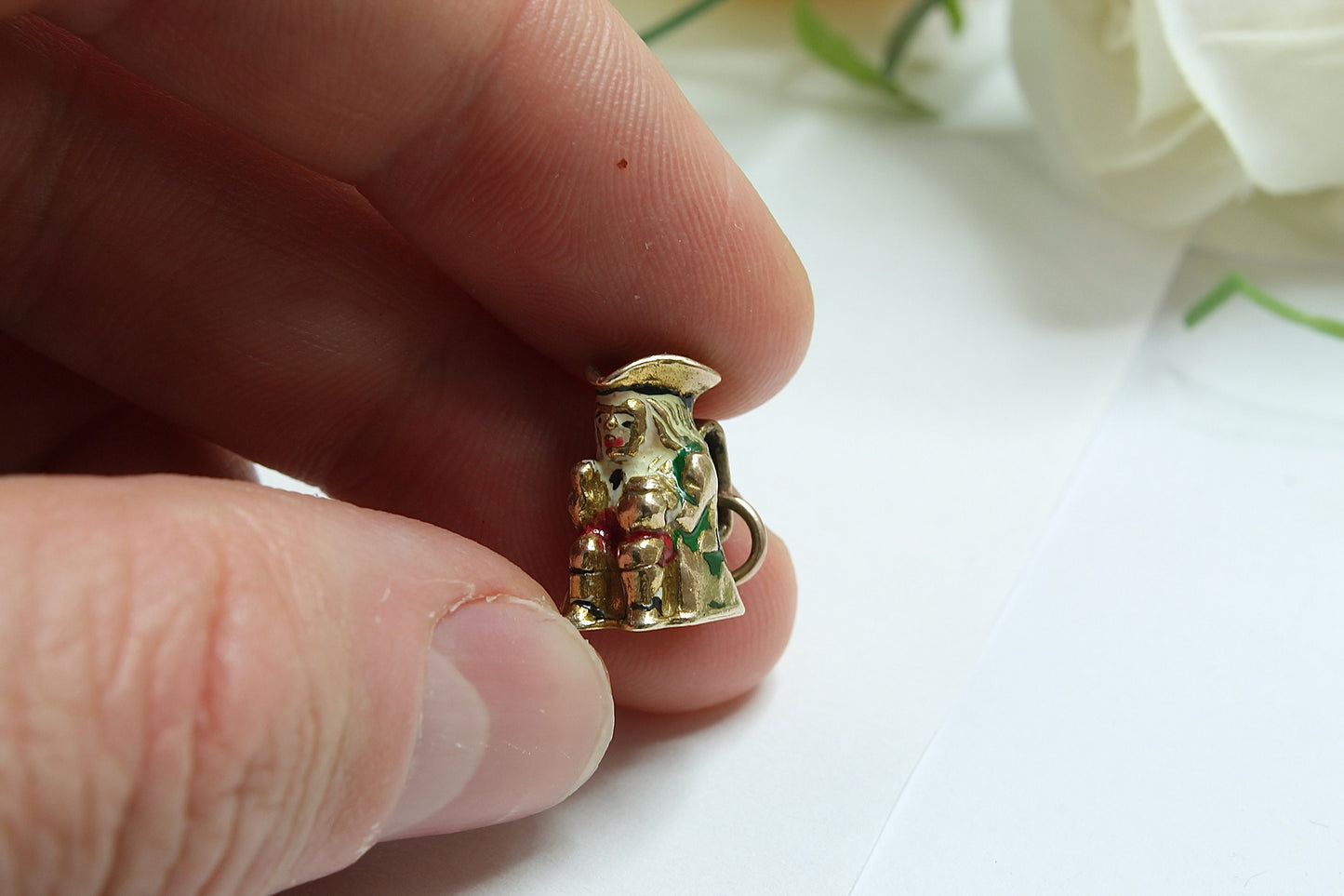 Vintage 9ct Gold Enamel Toby Jug Charm