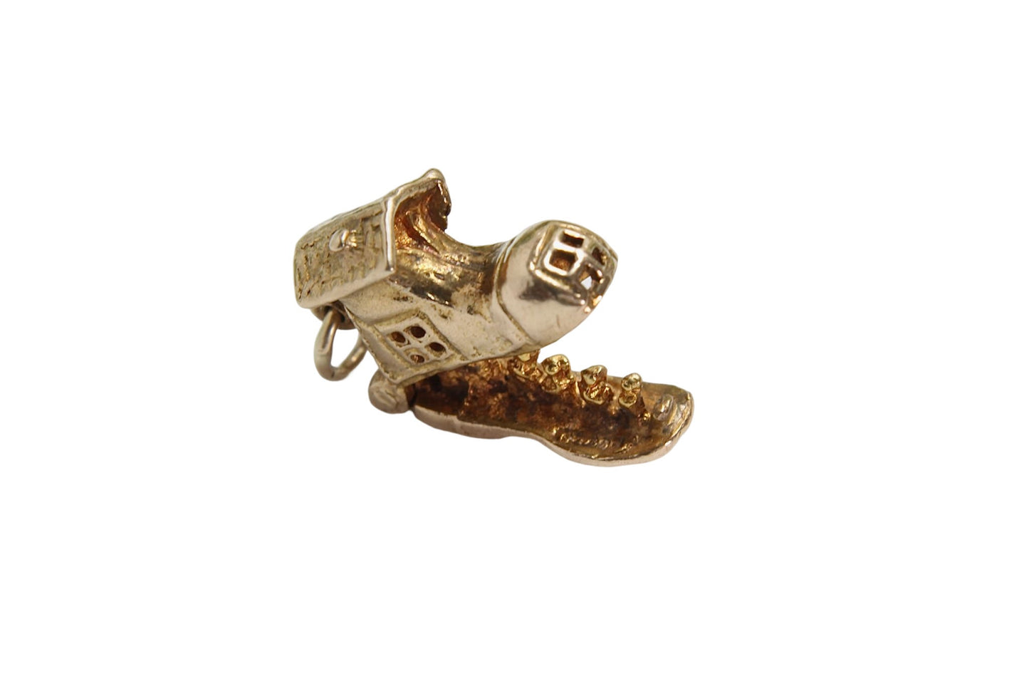 Vintage-9ct-Gold-"There-was-an-old-woman-who-lived-in-a-shoe"-Charm