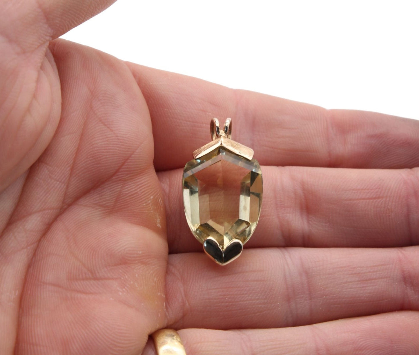 Vintage 9ct Gold Mounted Citrine Shield Pendant
