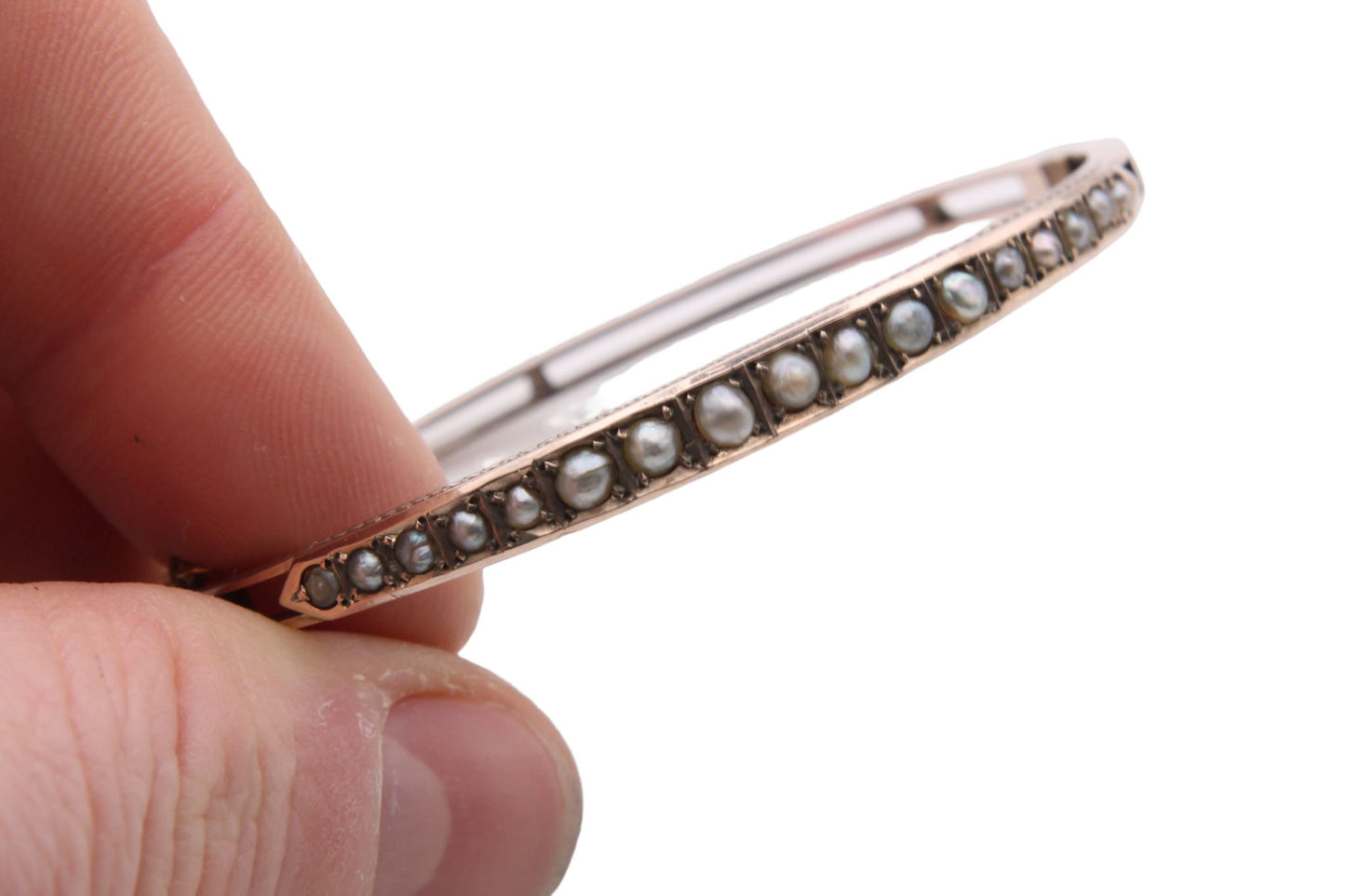 Antique Edwardian 9ct Gold Seed Pearl Bangle