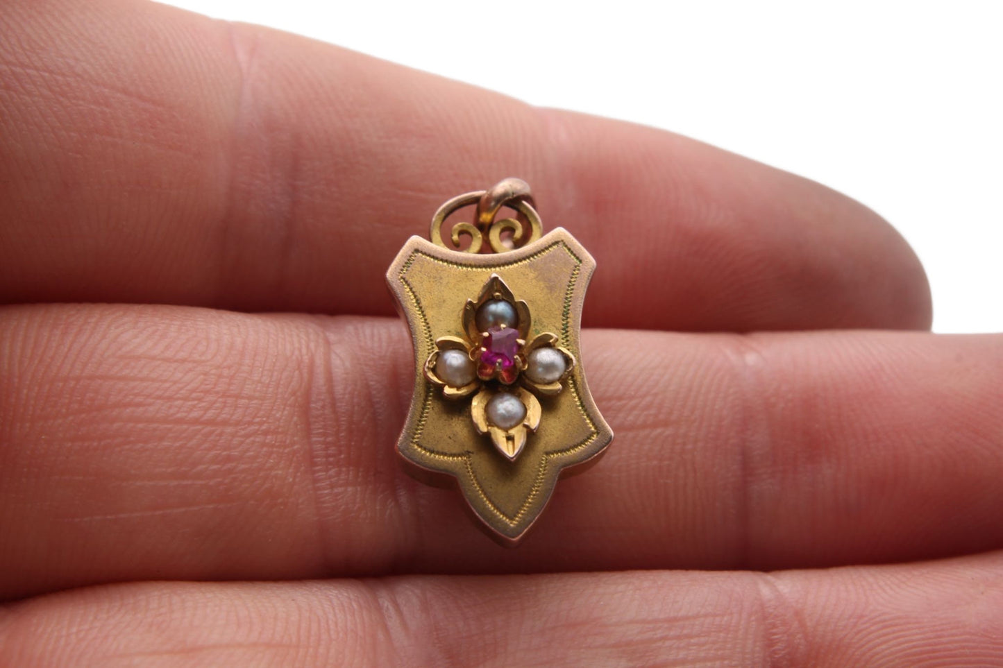 Antique 15ct Gold, Ruby & Pearl Keepsake Pendant Locket