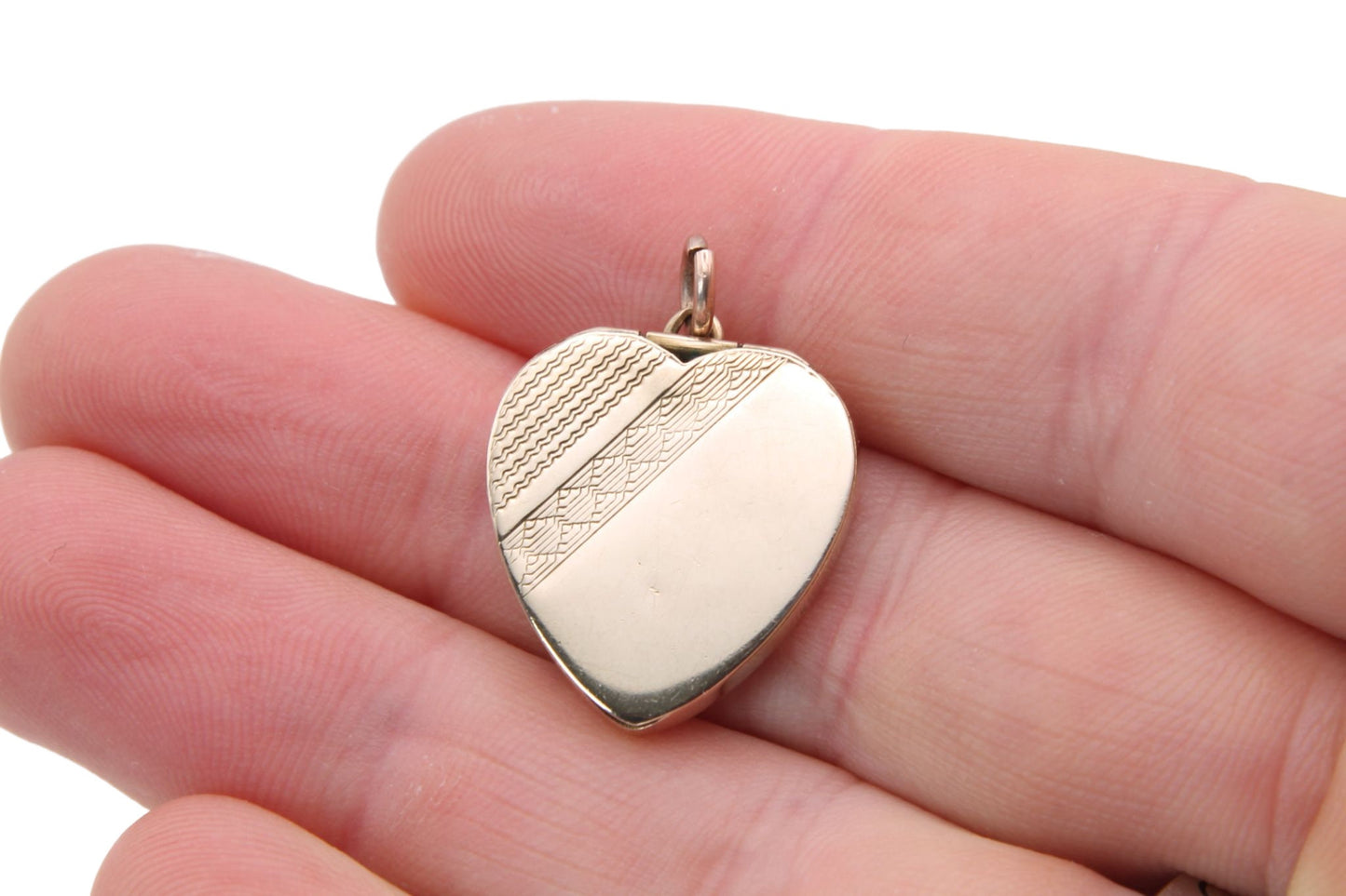 Art Deco 9ct Gold Heart Locket