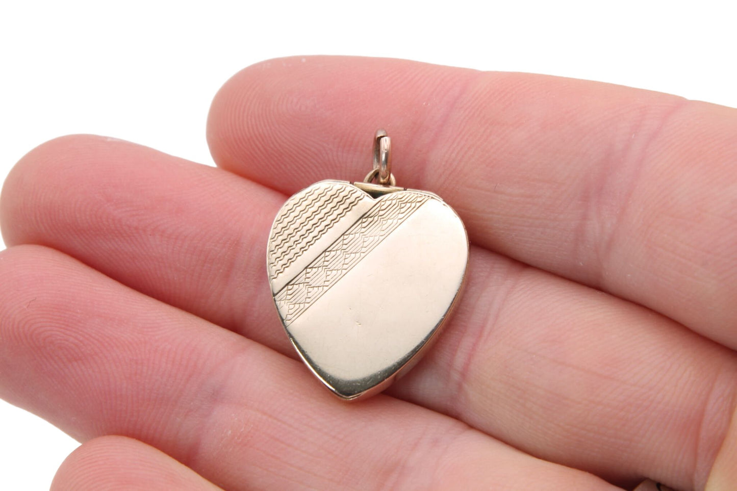 Art Deco 9ct Gold Heart Locket