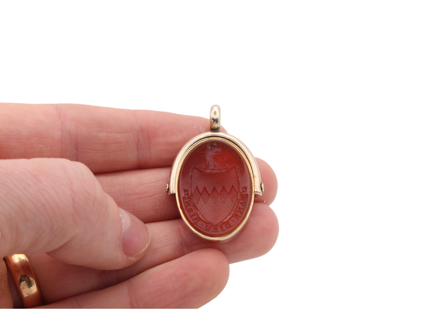 Antique 15ct Gold Intaglio Griffin Crest Pendant, "Without God, Nothing"
