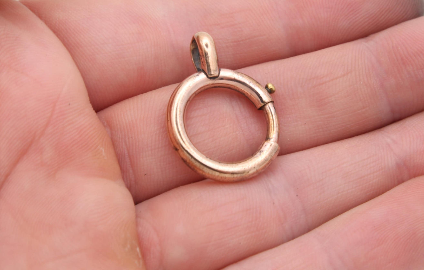 Antique Large Rolled Gold Bolt Spring Clasp Ring