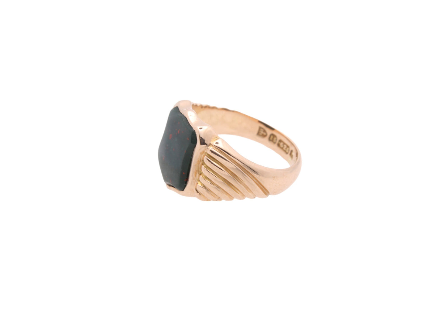 Antique 15ct Gold Shield Shaped Bloodstone Signet Ring