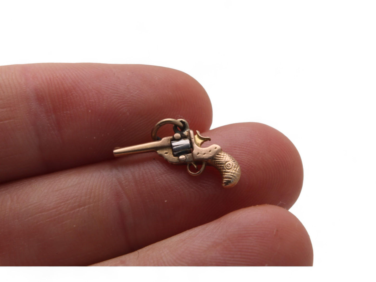 Antique-9ct-Gold-Revolver-Gun-Charm
