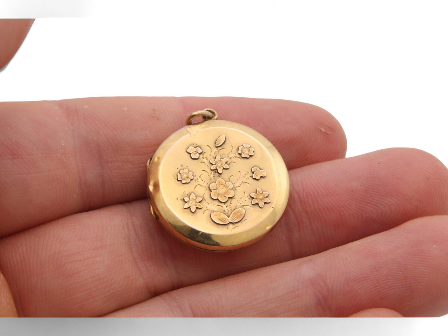 Antique 9ct Gold Applied Forget Me Not Flower Locket