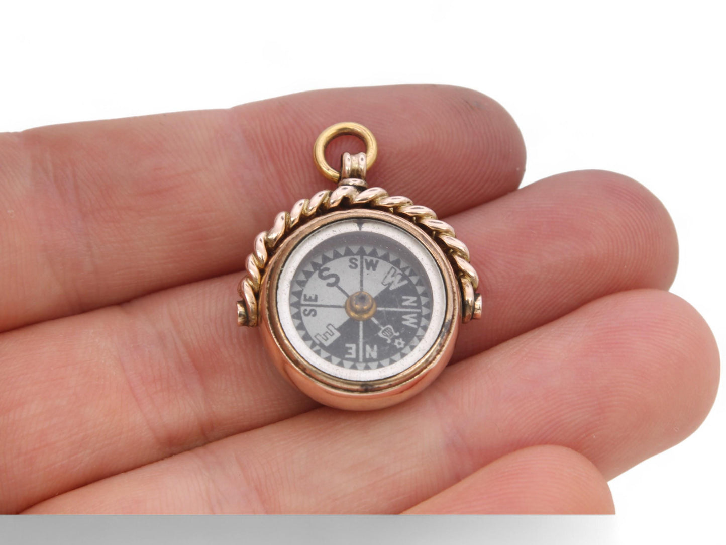 Antique 9ct Gold Bloodstone Compass Pendant