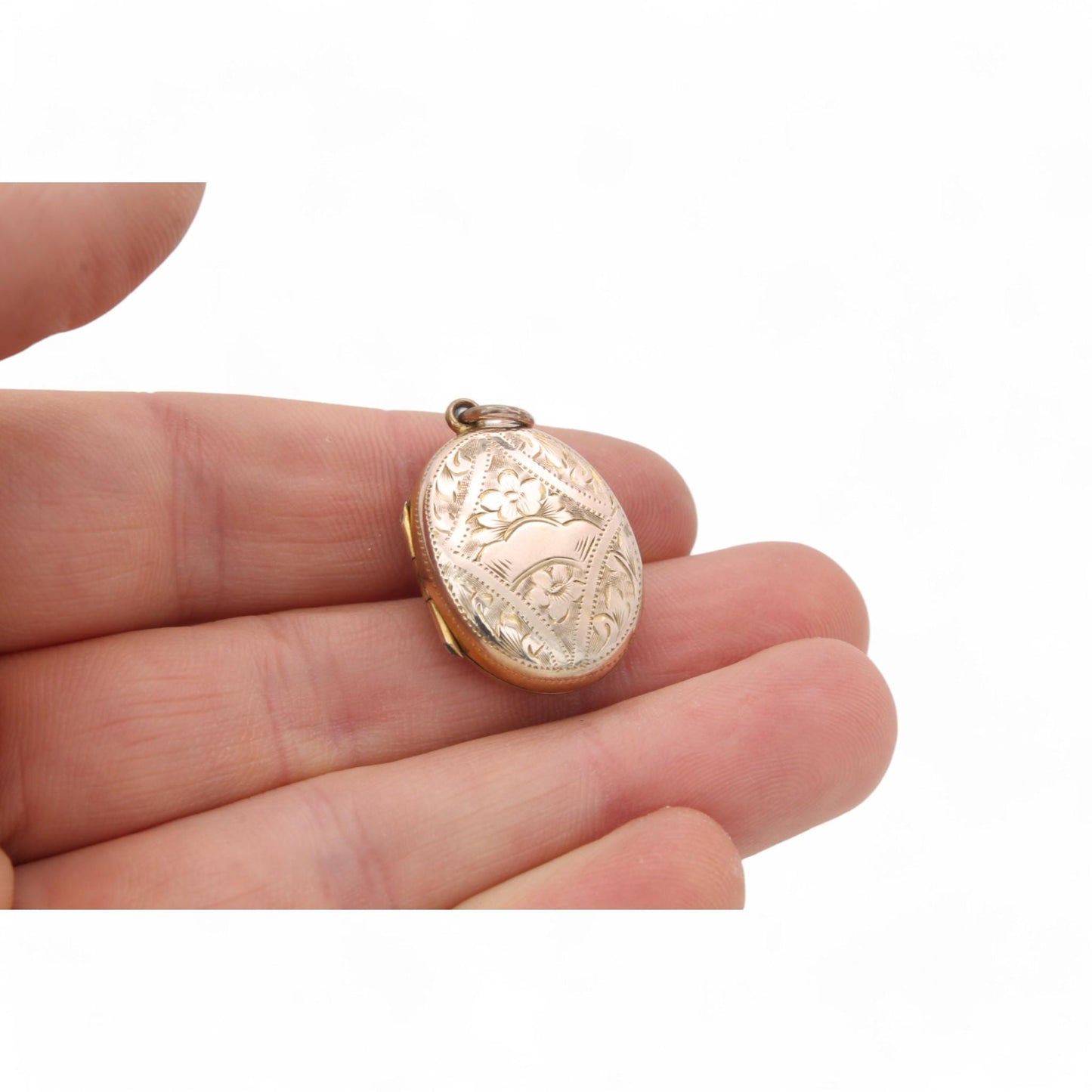 Antique 9ct Gold Chased Locket