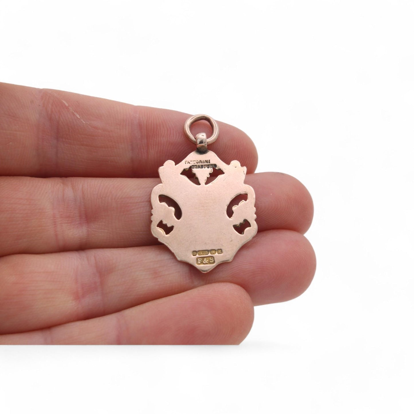 Antique-9ct-Gold-Shield-Pendant,-1909