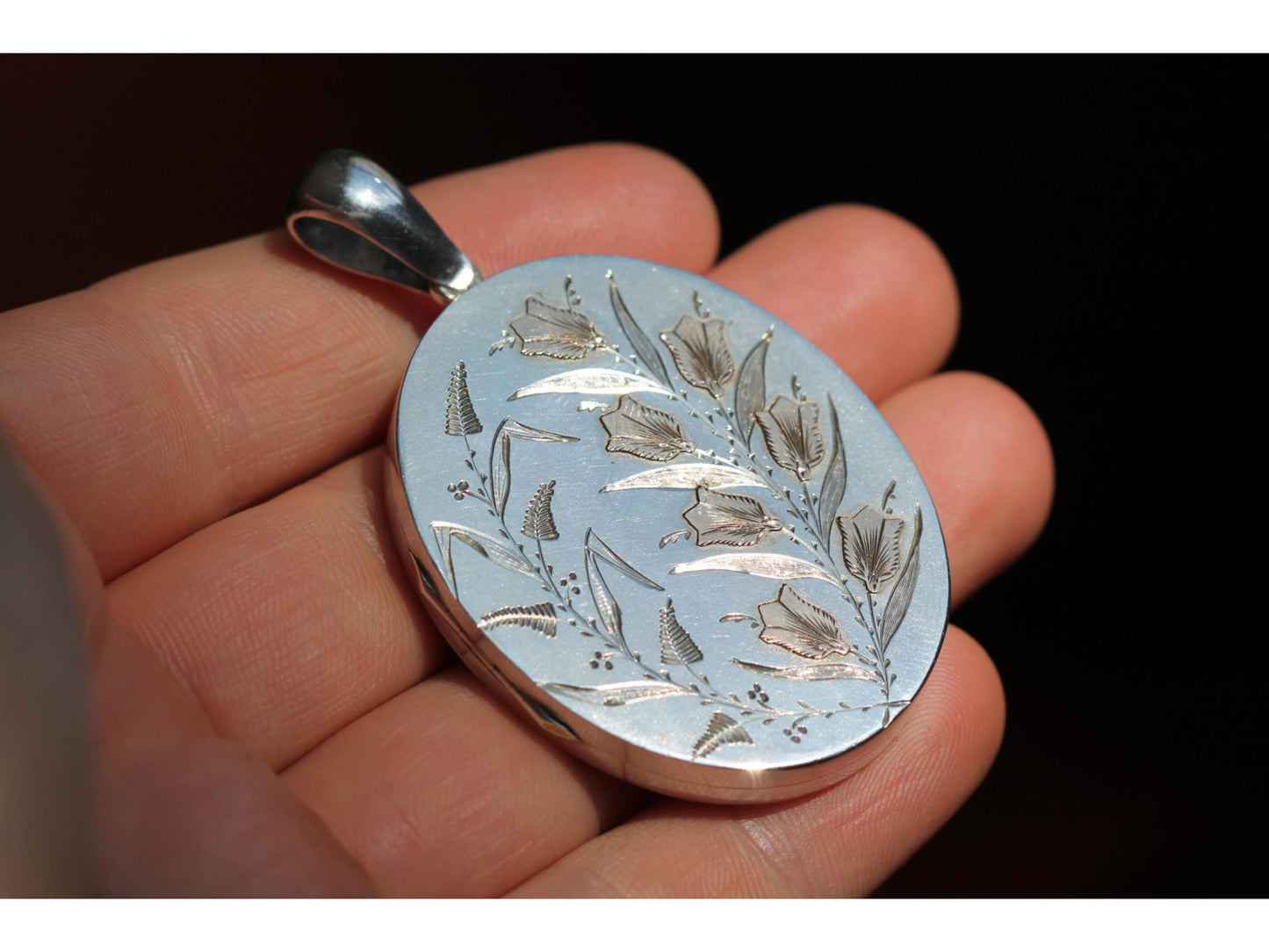 Victorian Sterling Silver Tulip Locket: 9ct Gold Flowers, 1880