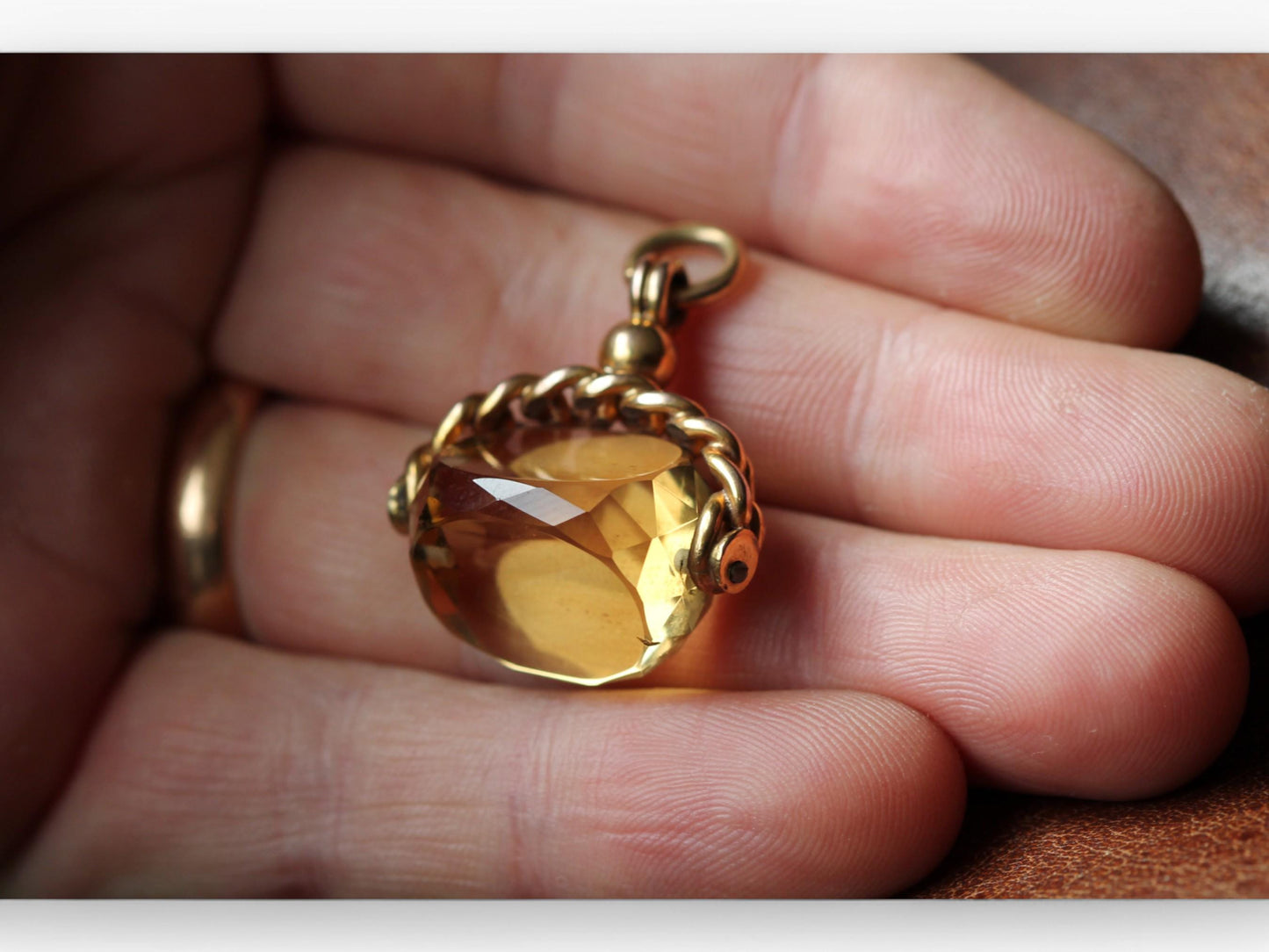 Antique 9ct Gold Faceted Citrine Spinner Pendant
