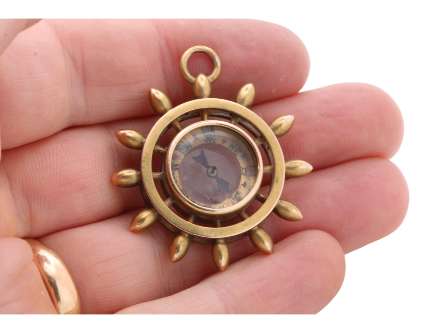 Antique 9ct Gold Ships Wheel Compass