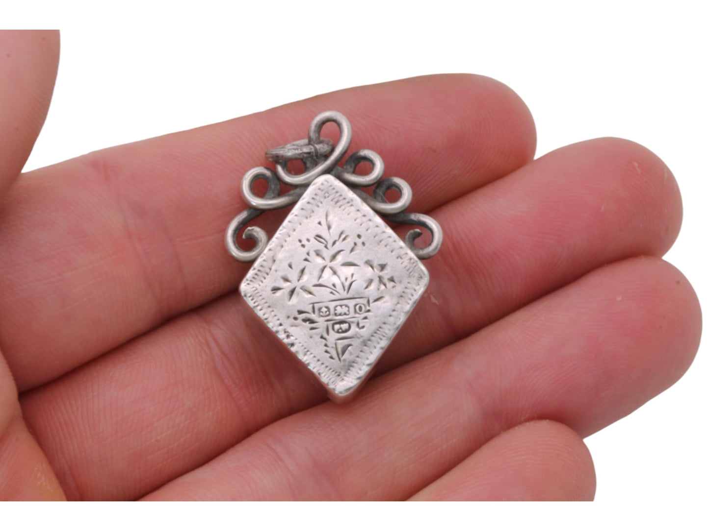 Antique-Sterling-Silver-Lozenge-Shaped-Compass,-1913