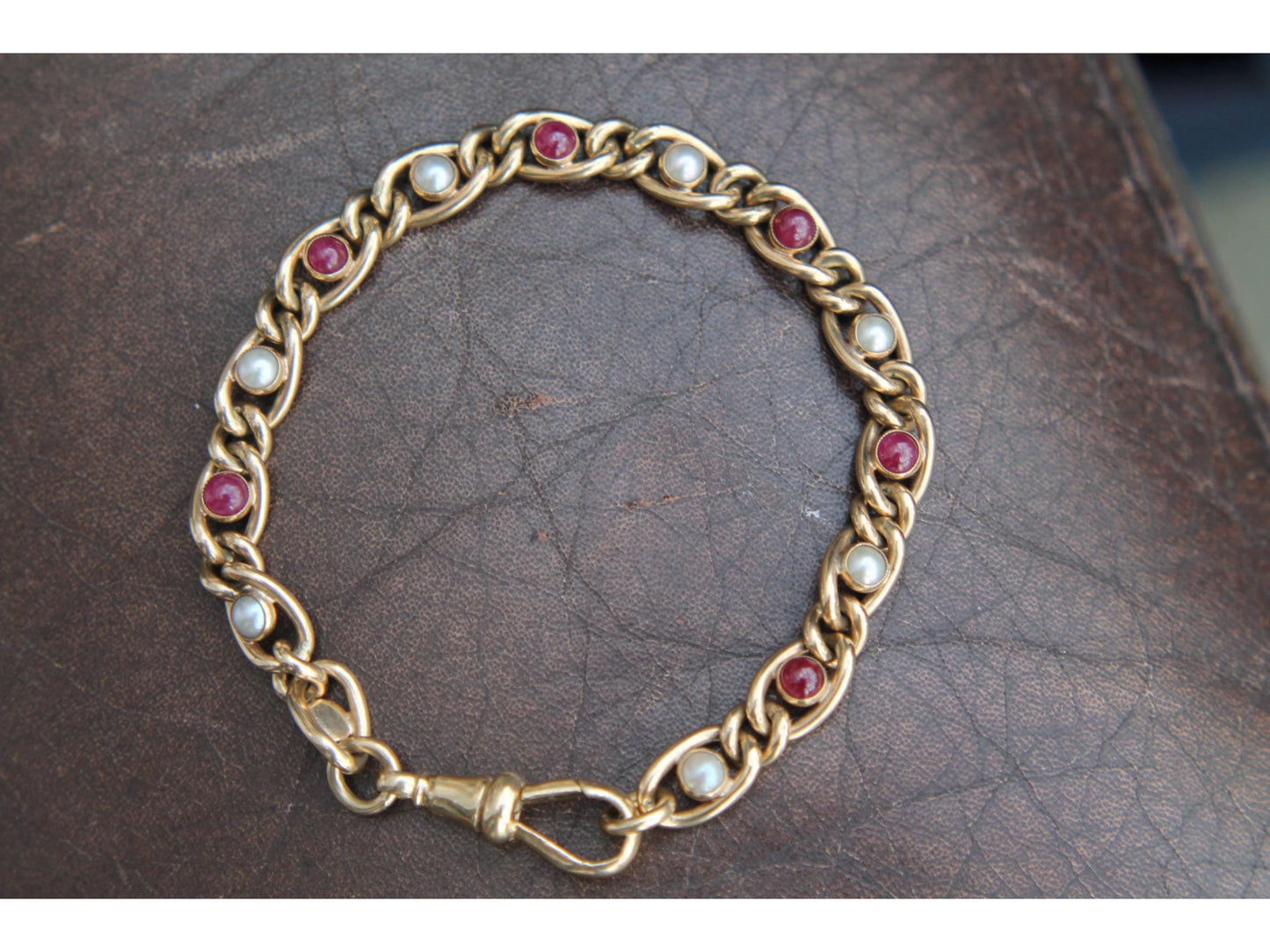 Antique 9ct Yellow Gold Ruby Cabochon Pearl Bracelet 1.75ct, 7.5"