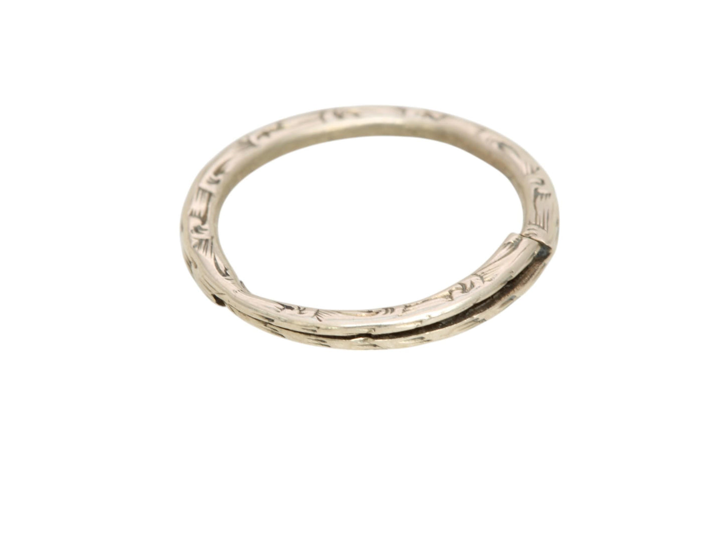 Antique 9ct Gold Chased Split Ring, 13.5mm