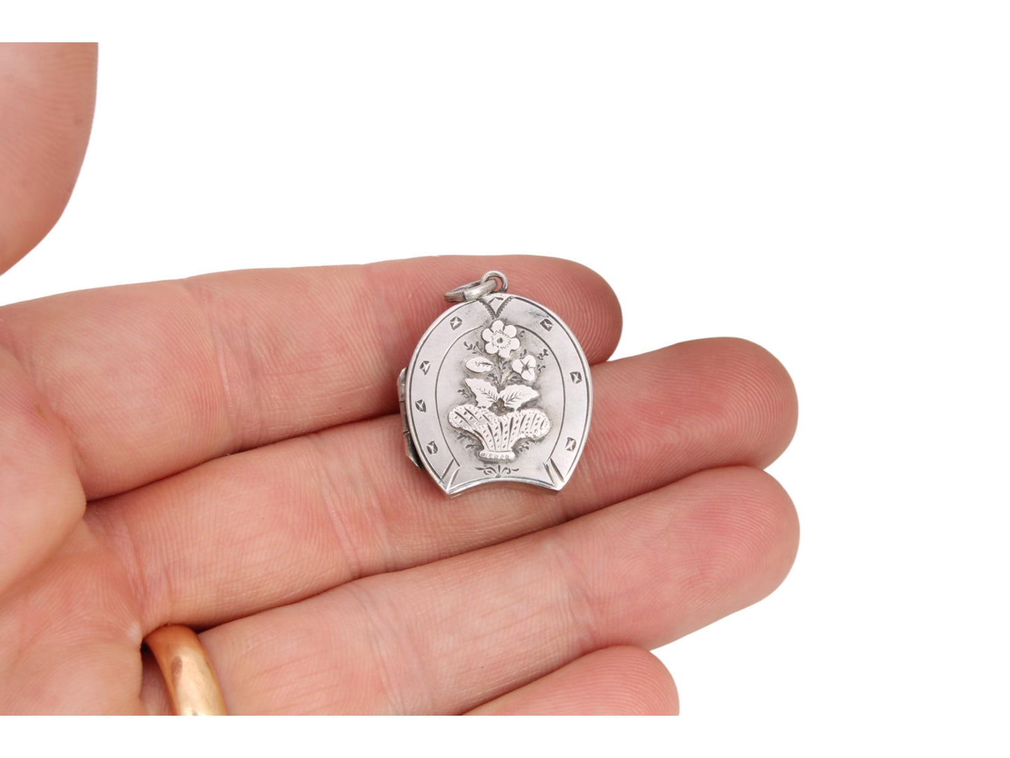 Antique Sterling Silver HorseShoe Flower Locket