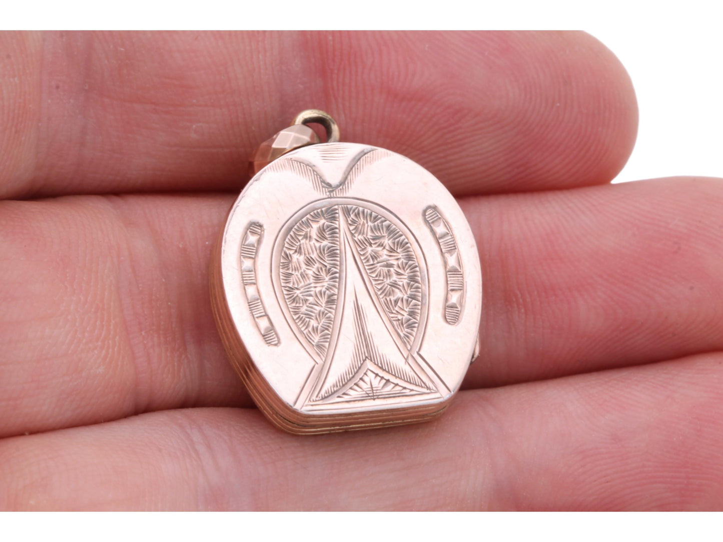 Antique-9ct-Gold-Lucky-Horseshoe-Locket
