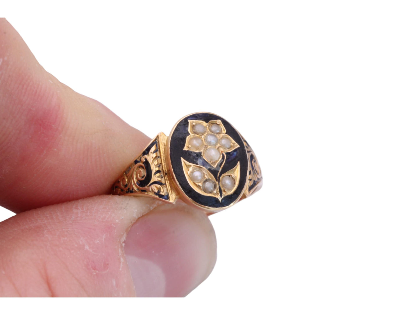 Antique Victorian 15ct Gold Black Enamel Forget Me Not Flower Ring