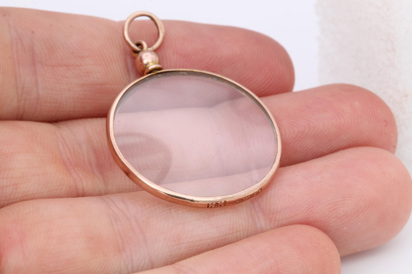 Antique-9ct-Gold-Glass-Open-Face-Locket