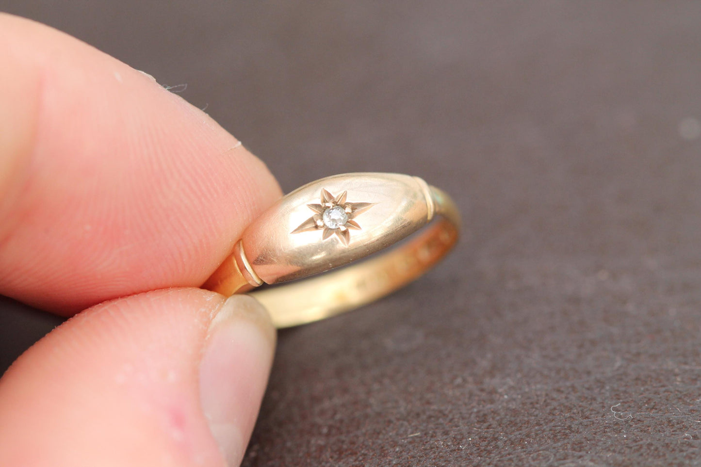 Antique-18ct-Gold-Diamond-Gypsy-Set-Ring,-1864