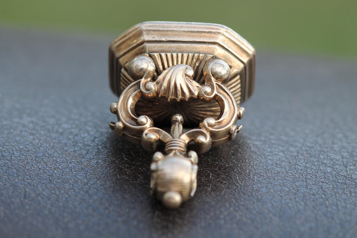 Antique 9ct Gold Citrine Intaglio Boar Seal Pendant