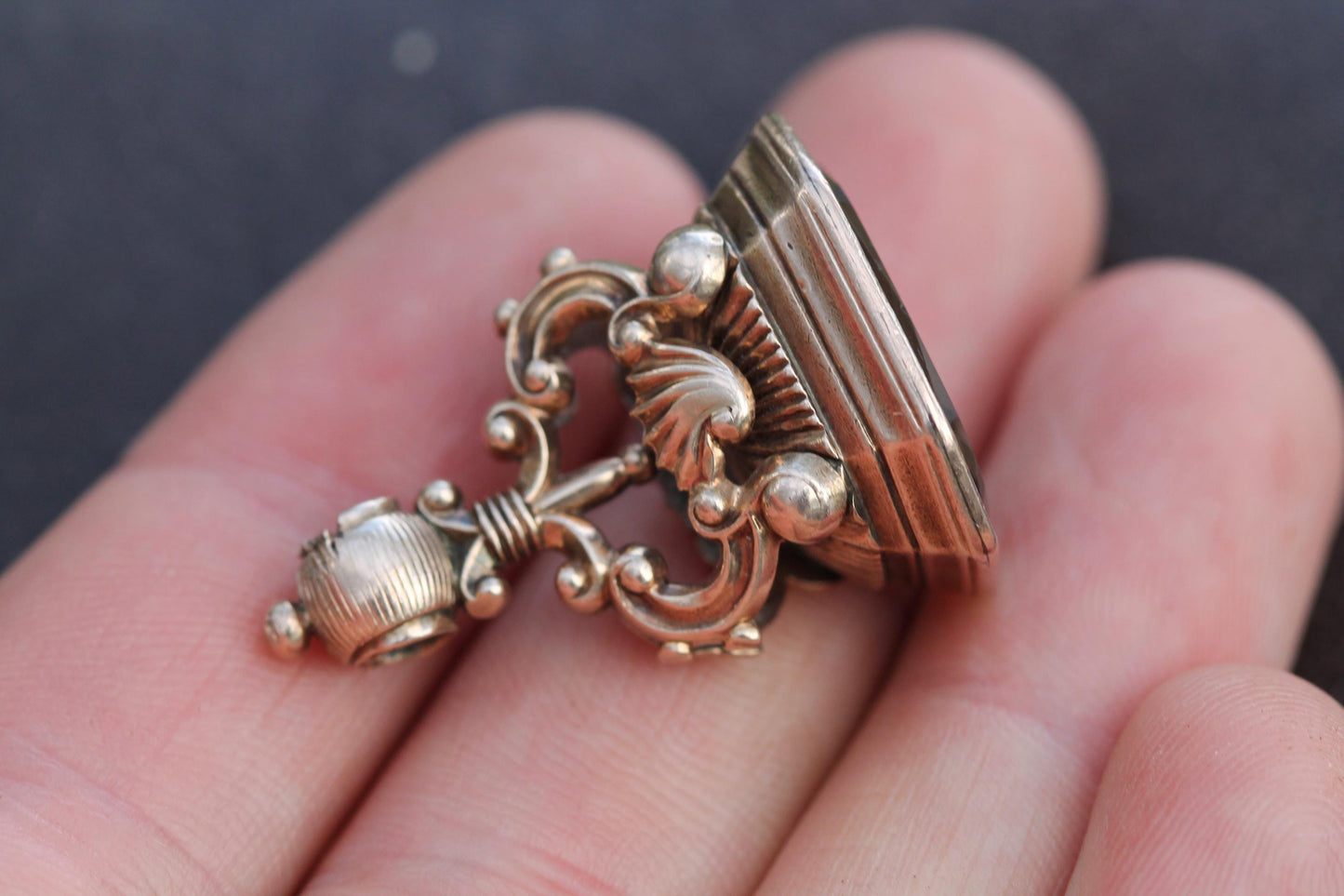 Antique 9ct Gold Citrine Intaglio Boar Seal Pendant