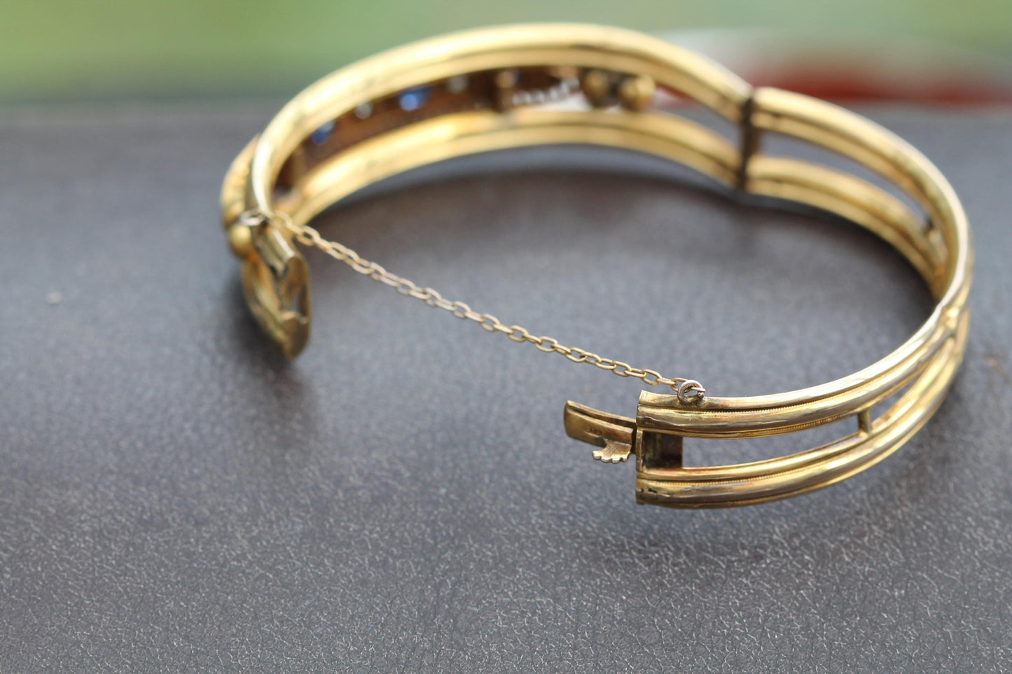 Antique-9ct-Gold-Old-Cut-Diamond-&-Sapphire-Bangle-Bracelet,-6.25"