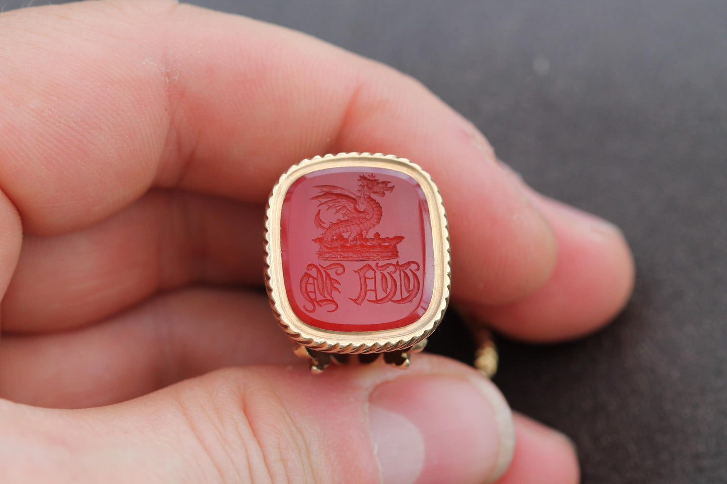 Antique 15ct Gold Carnelian Dragon Intaglio Crested Seal With Split Ring