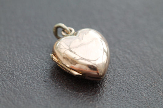 Antique 9ct Gold Small Heart Charm Locket