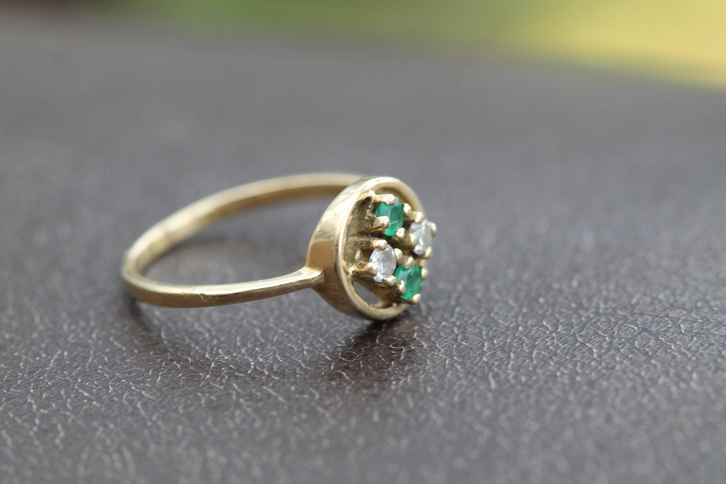 Vintage 14ct Gold Emerald & Diamond Ring