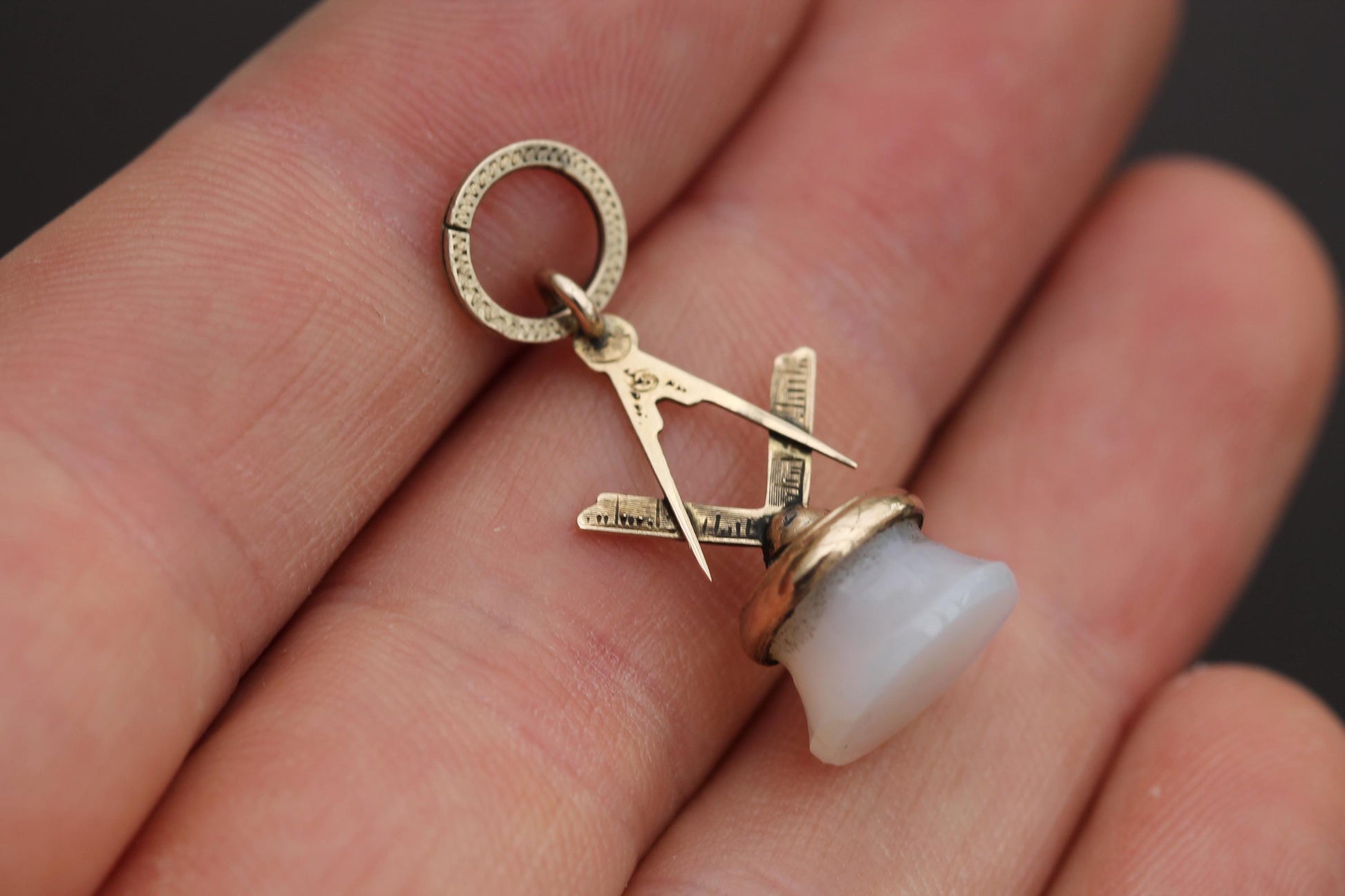 Antique-9ct-Gold-Masonic-Chalcedony-Pendant