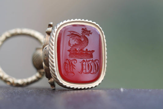 Antique 15ct Gold Carnelian Dragon Intaglio Crested Seal With Split Ring