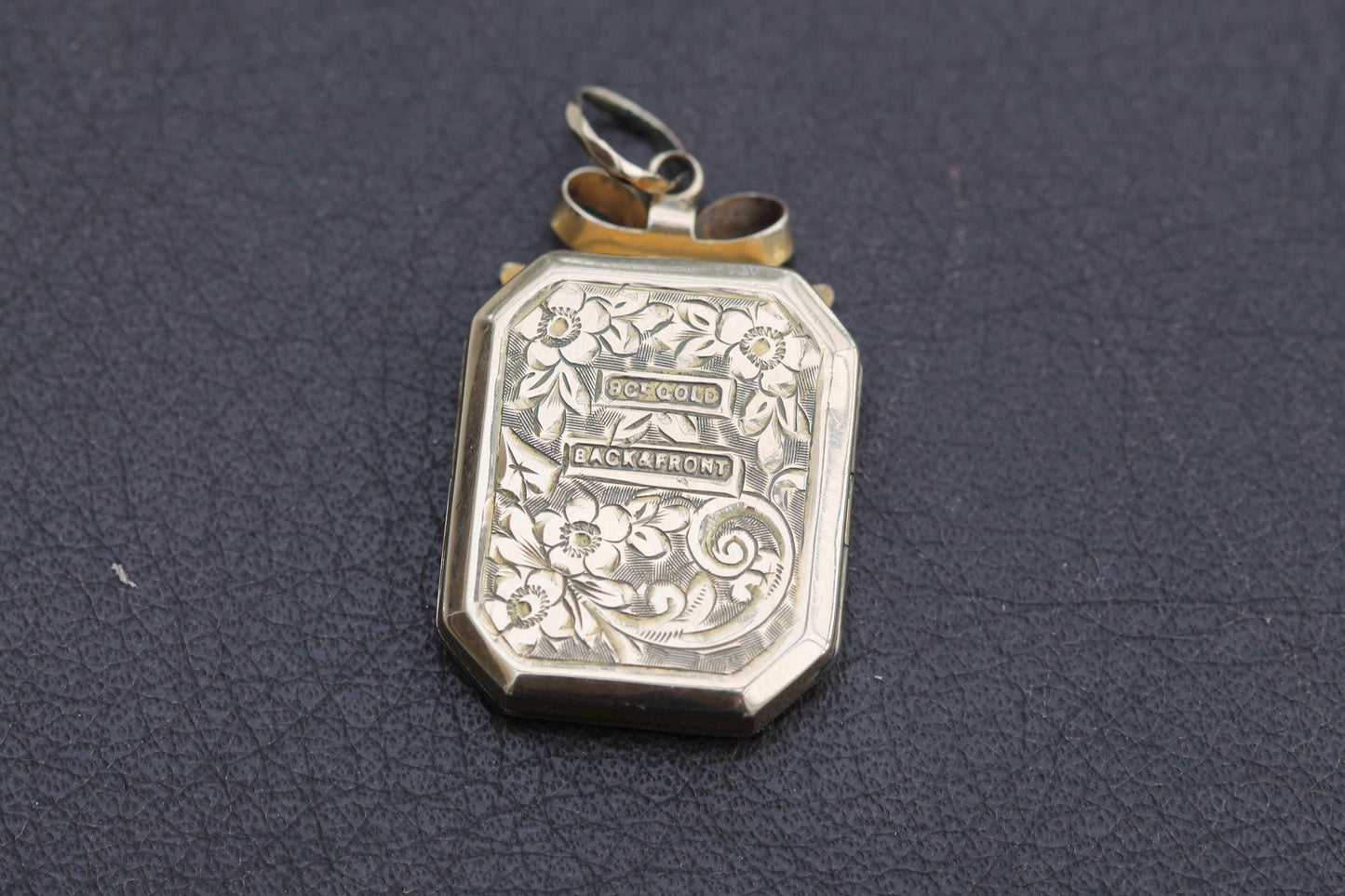 Antique 9ct Gold Chased Decorative Bow Locket