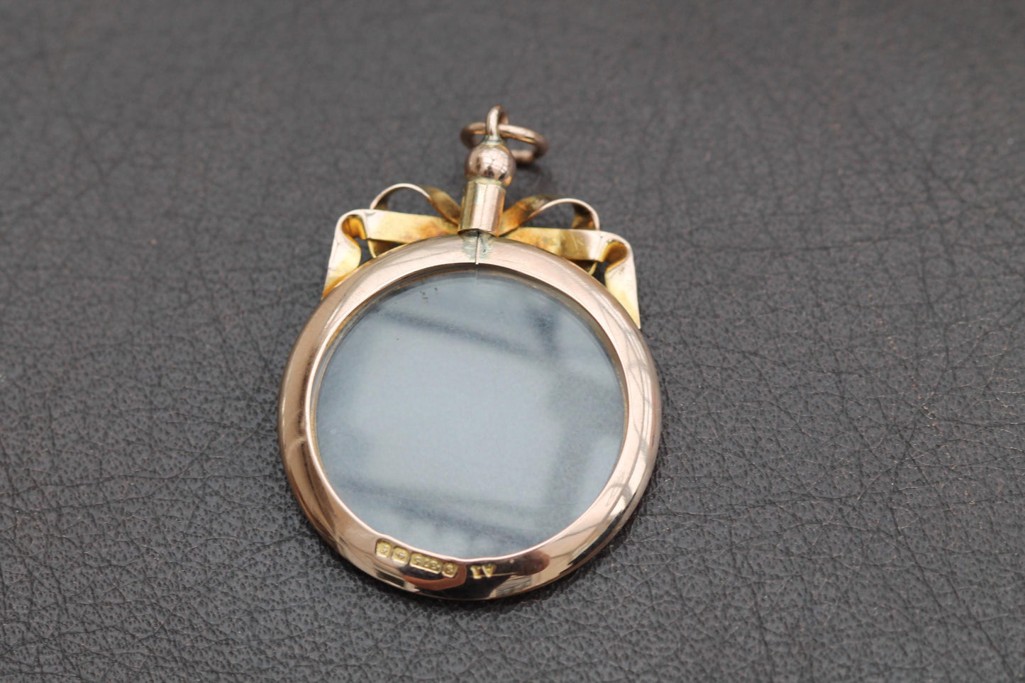 Antique 9ct Gold Decorative Bow Glass Locket, 1905