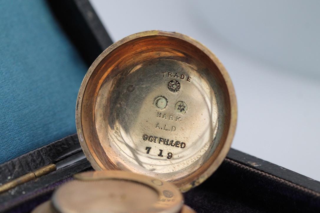 Antique-9ct-Gold-Filled-Dennison-Sovereign-Case