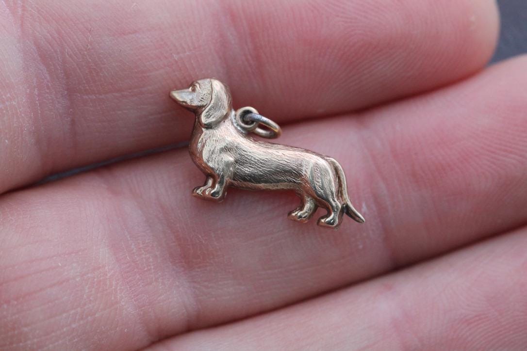 Vintage 9ct Gold Dachshund Sausage Dog Charm