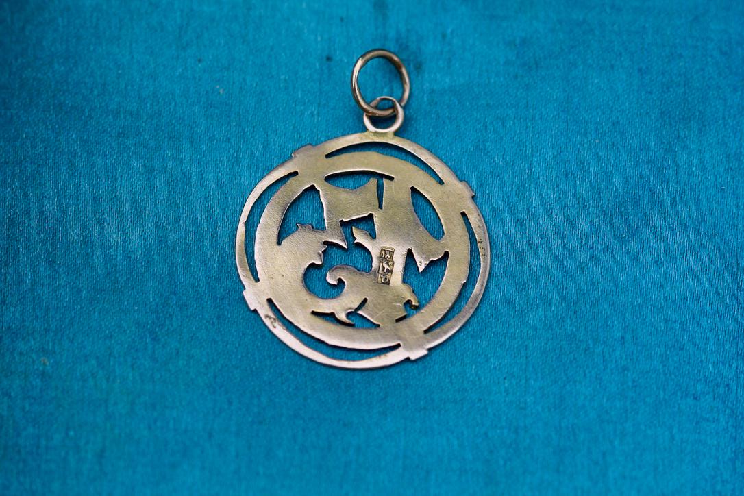 Vintage-18ct-Gold-Egyptian-Lucky-13-Pendant,-1945