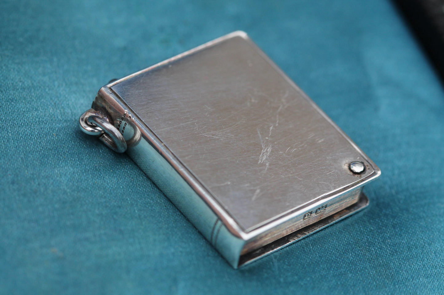 Antique-Sterling-Silver-Book-Shaped-Pendant-Stamp-Case,-1903
