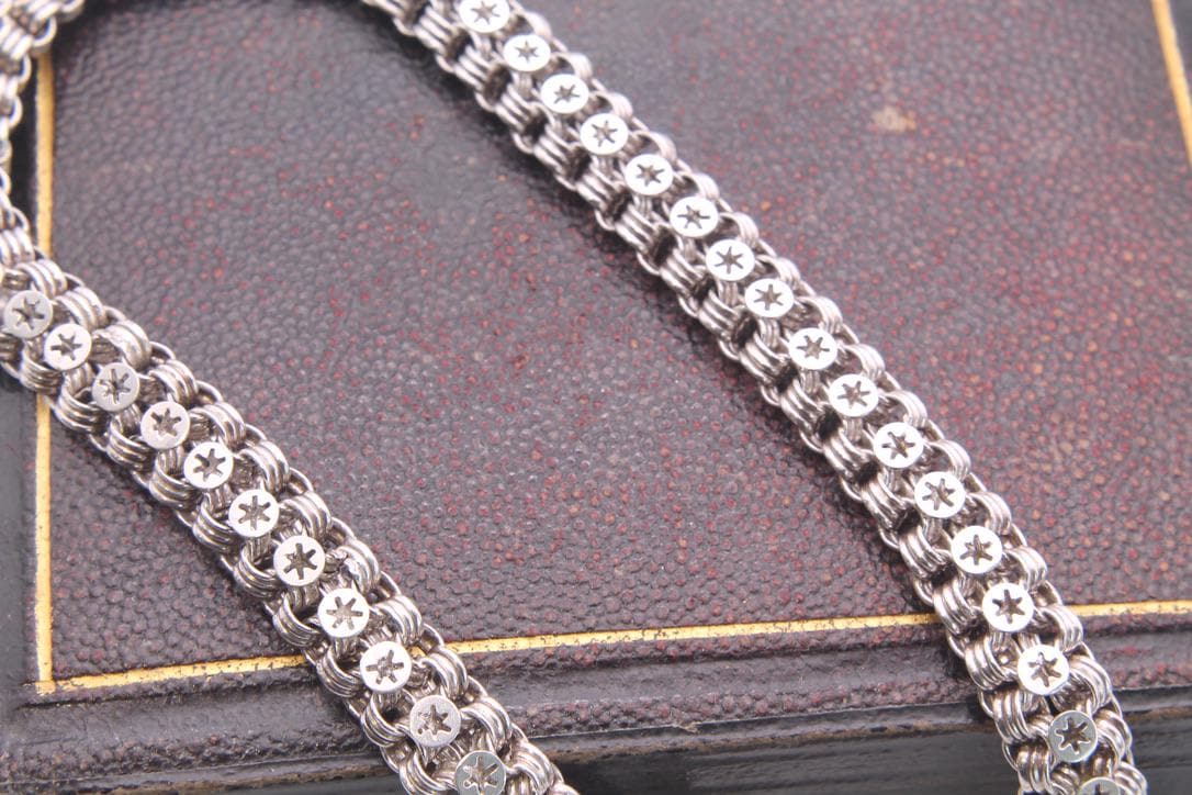 Antique-Sterling-Silver-Star-Link-Motif-Necklace,-17"