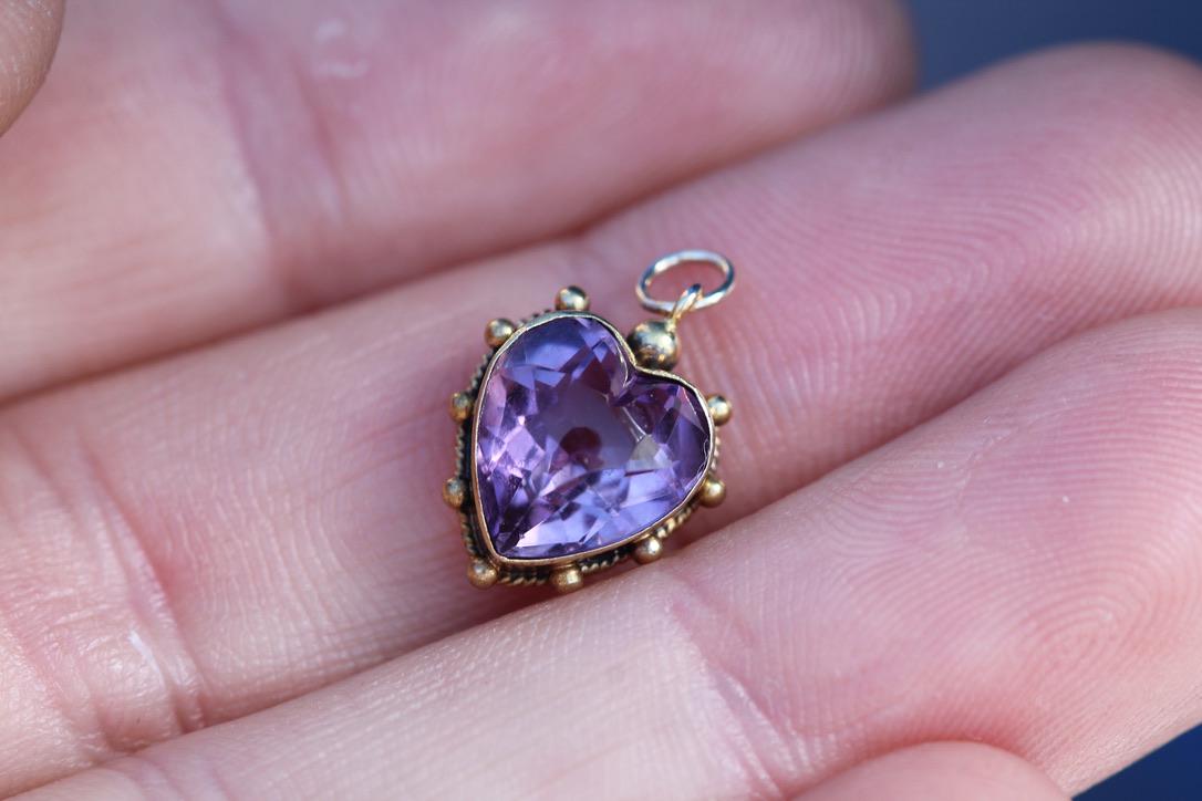 Antique-15ct-Gold-Heart-Amethyst-Pendant-Charm