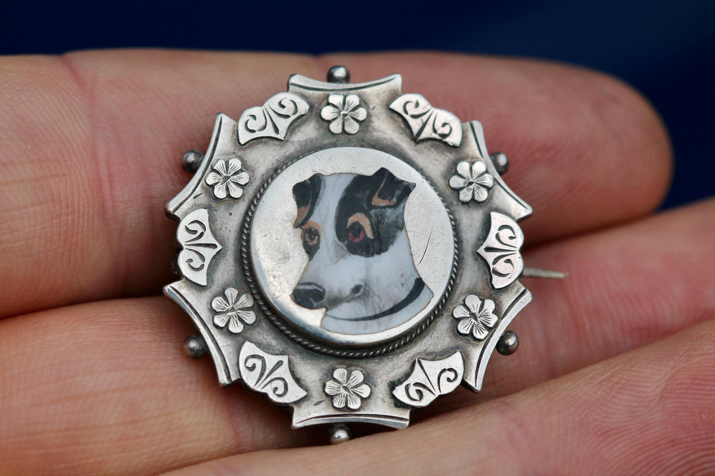 Antique-Sterling-Silver-Brooch-|-Hand-Painted-Dog-Portrait-|-Floral-Border-|-1887
