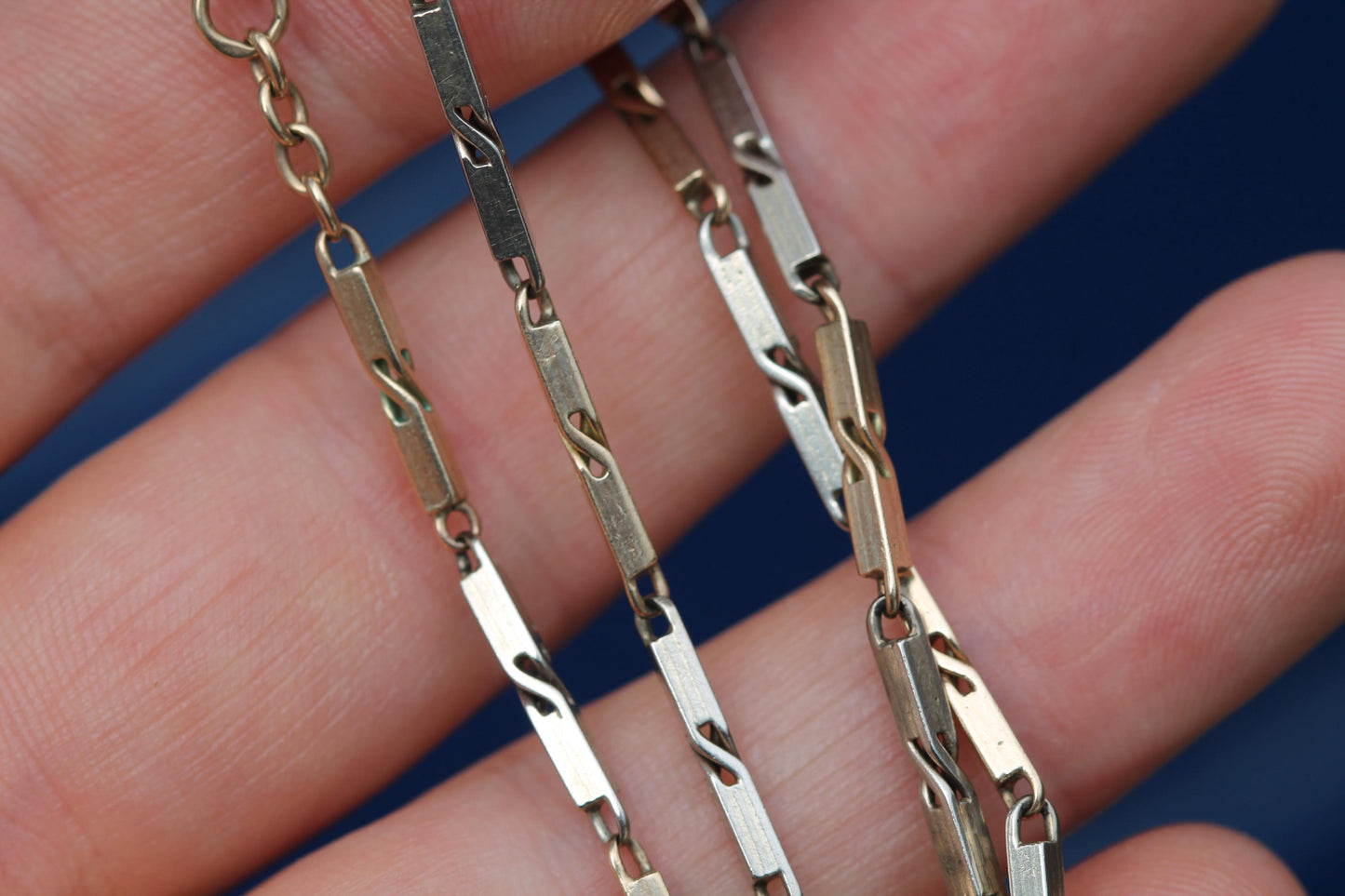 Antique-9ct-Vari-Hue-Gold-Chain-|-Fancy-Link-Two-Tone-Gold-Necklace-|-Art-Deco